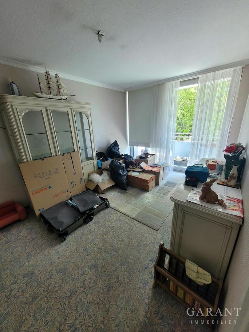 Esszimmer mit Balkonzugang