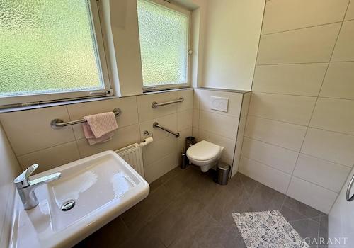 Badezimmer EG