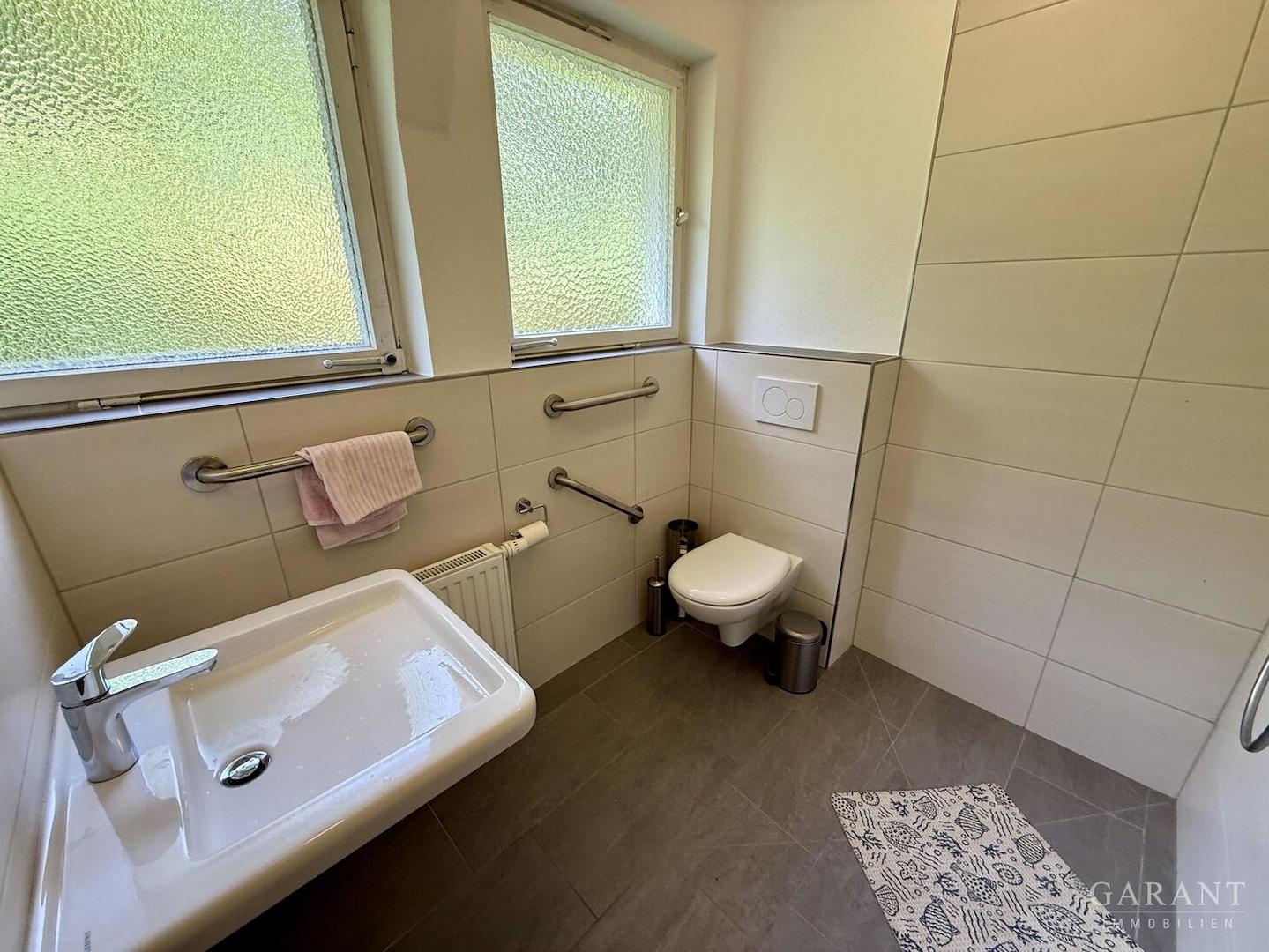 Badezimmer EG