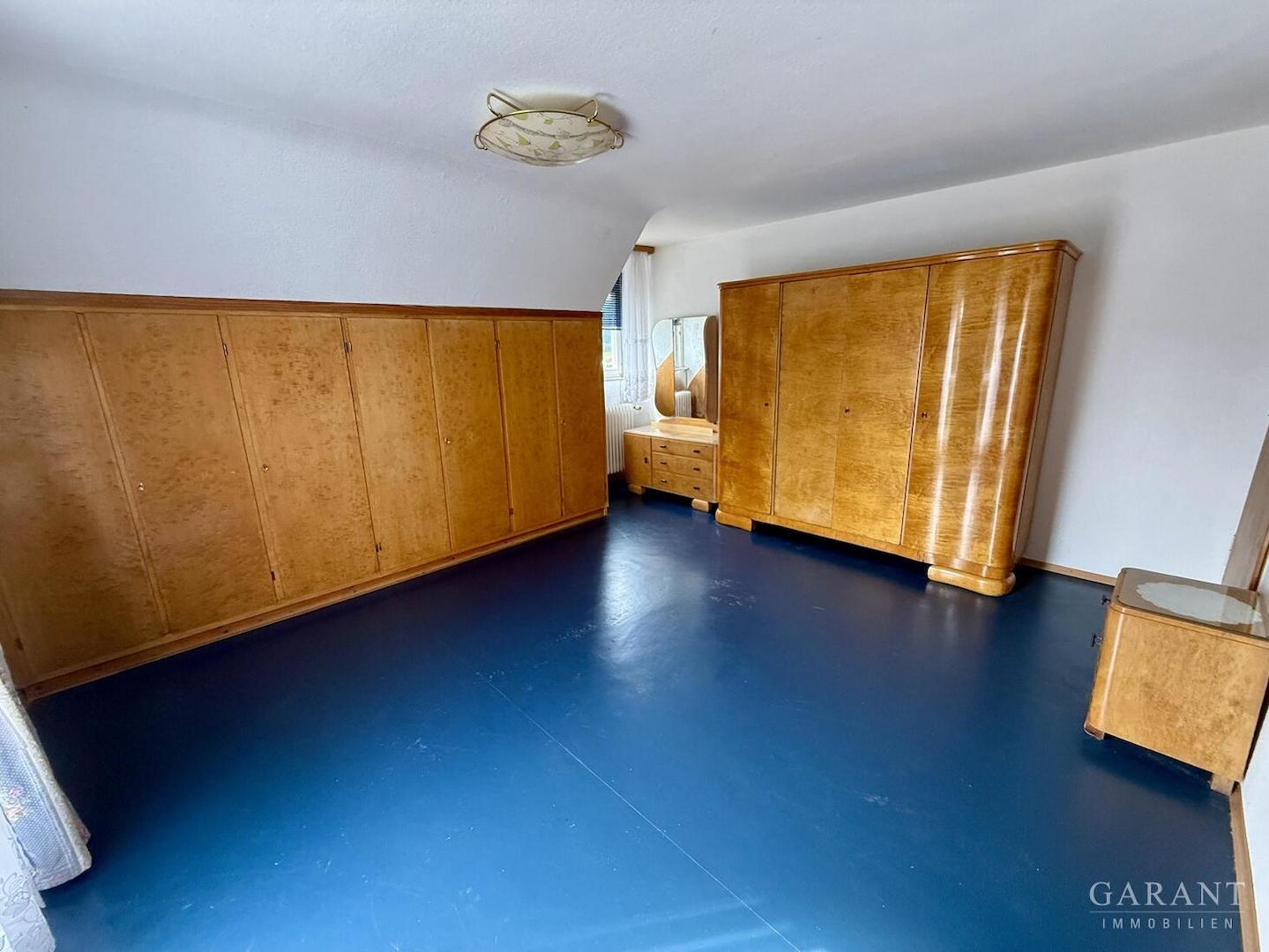 Schlafzimmer DG