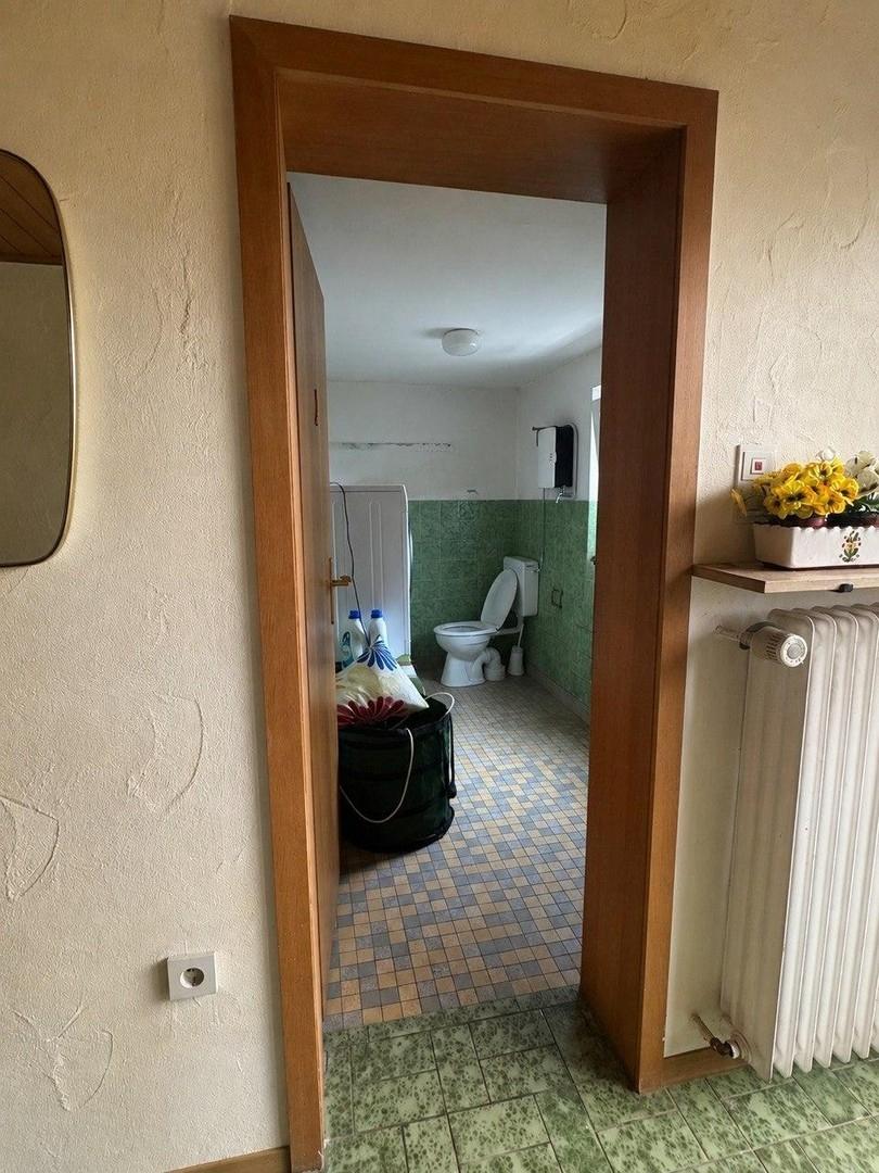 EG Bad / Wanne /Waschmaschinen