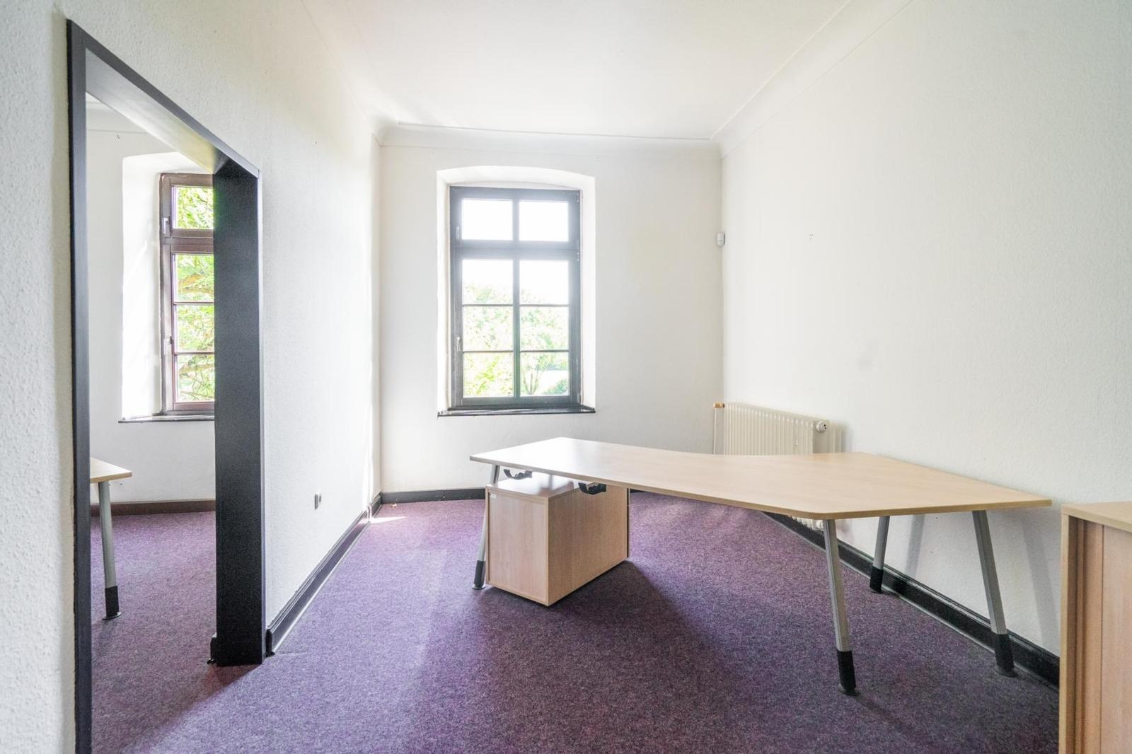 Büro 3 1. OG "Herrenhaus"