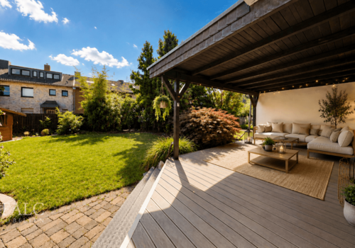 Terrasse mit Garten
