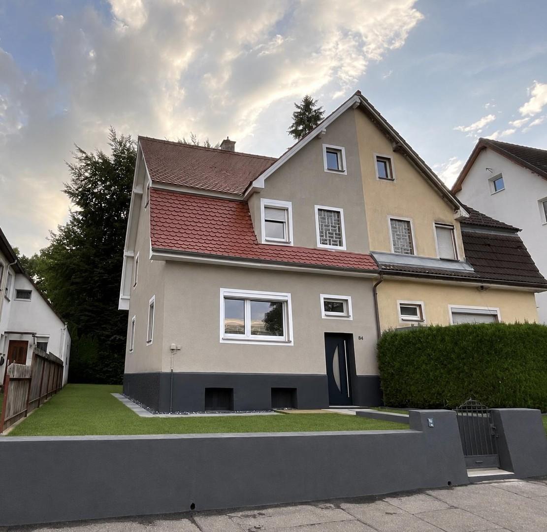 Hausansichten (Front)