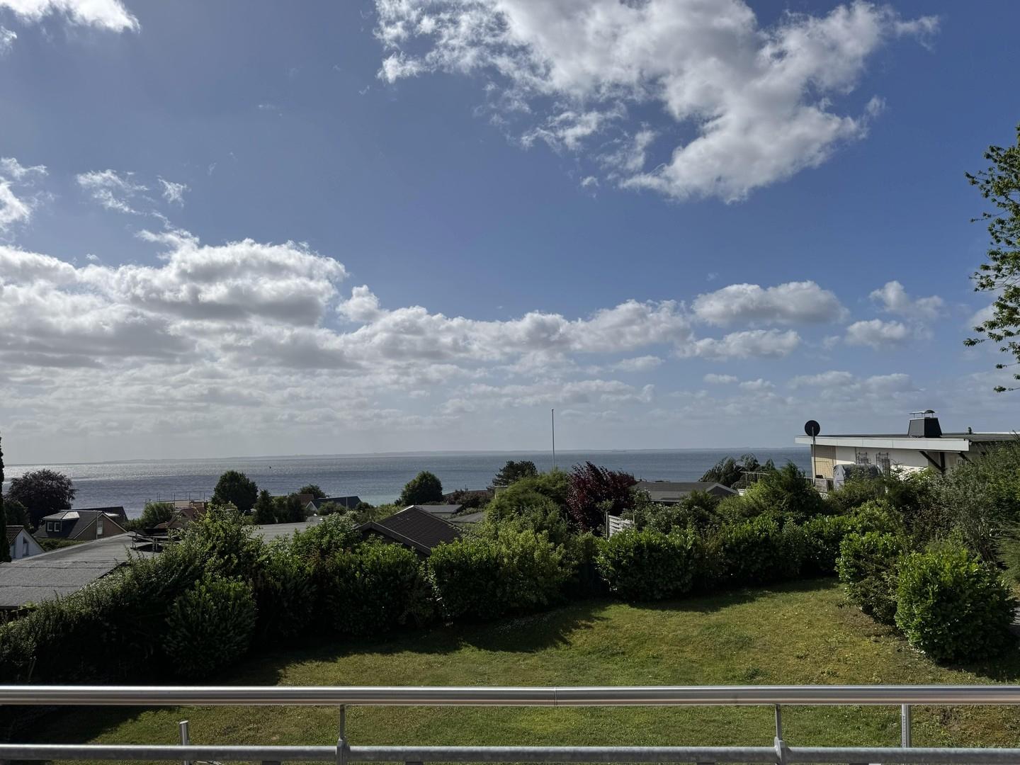 Blick vom Balkon aufs Meer Süd