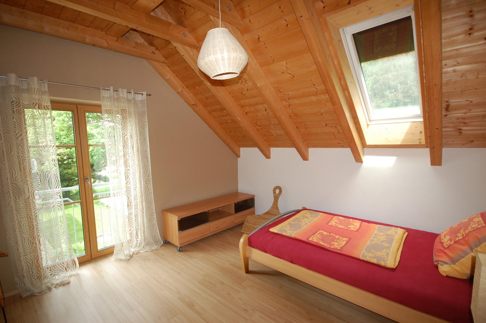 Schlafzimmer 2