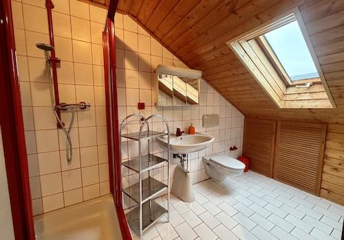 Badezimmer DG