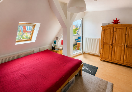 Schlafzimmer mit Balkon
