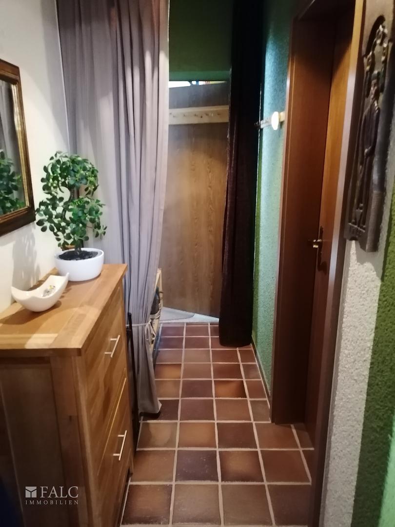  Flur zur Garage EG