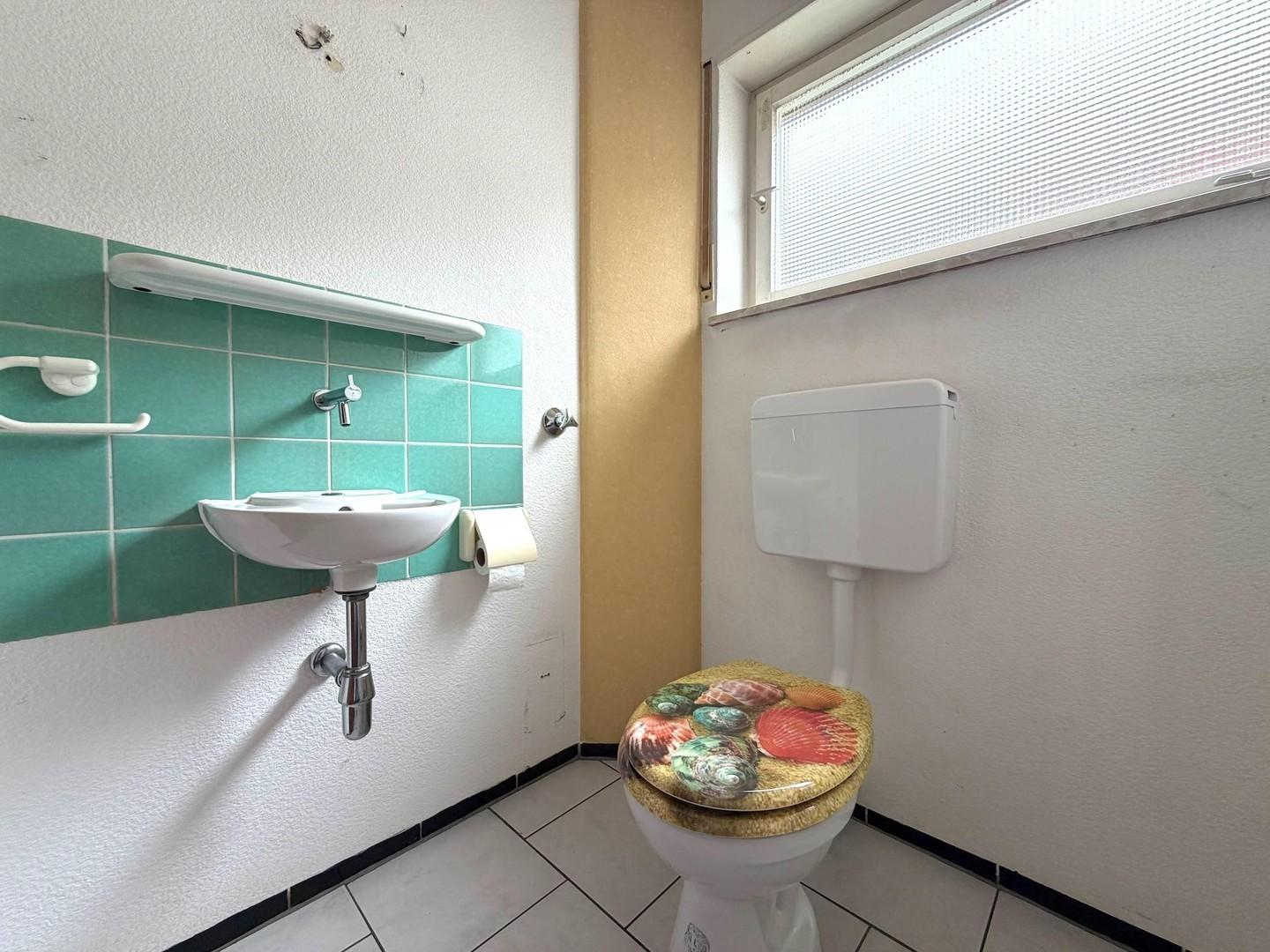EG, Gäste-WC