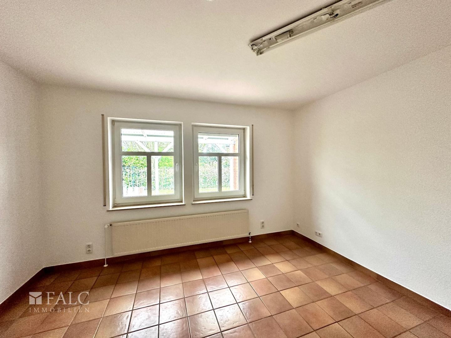 Büro/ Gäste EG