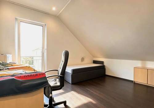 OG Schlafzimmer 1
