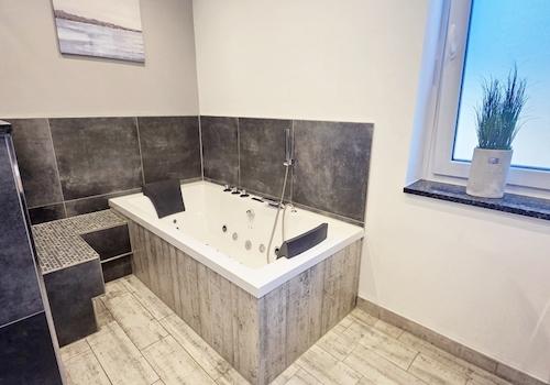 EG Badewanne (kein whirl)