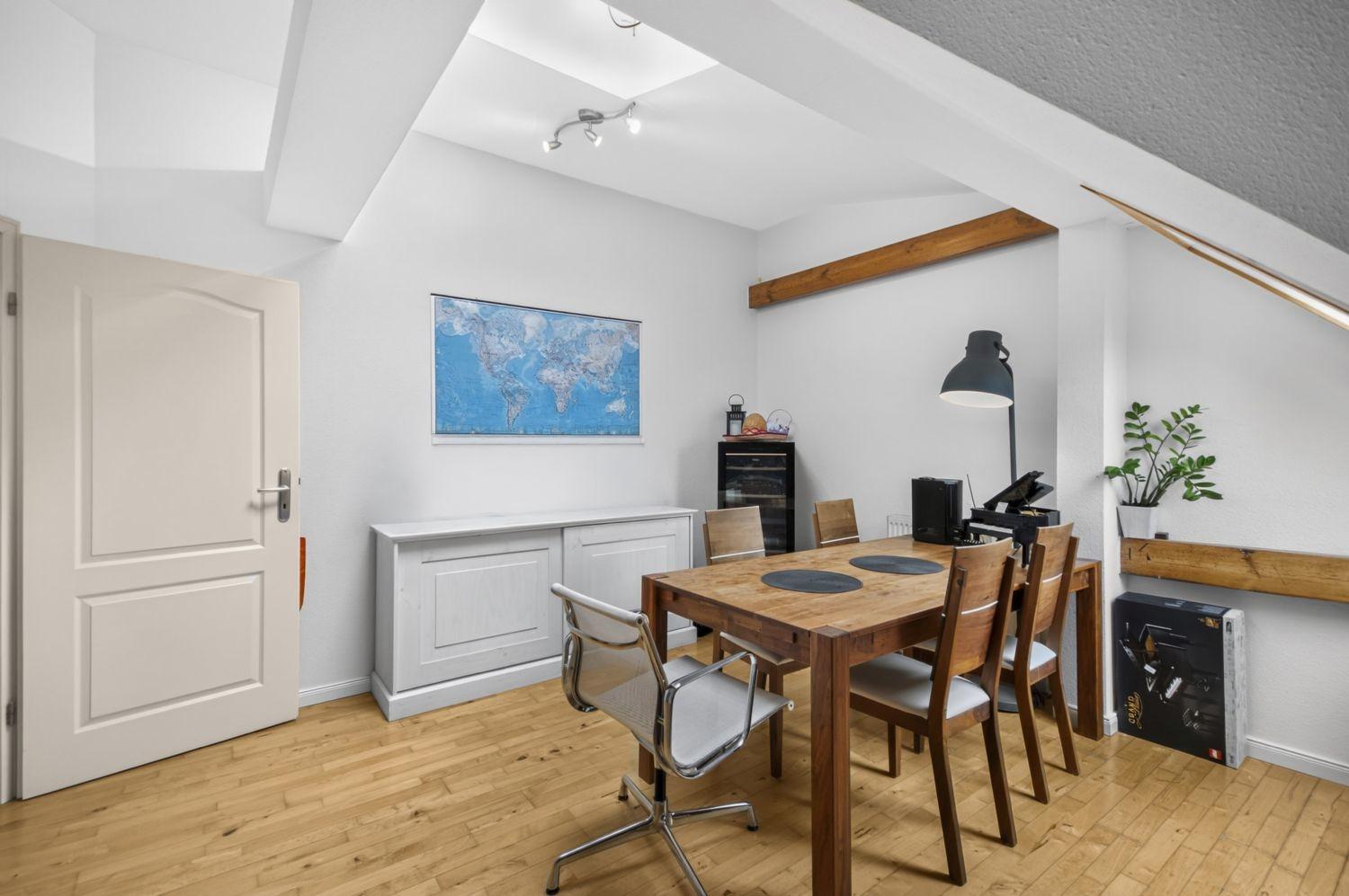 Großes Esszimmer od. Büro