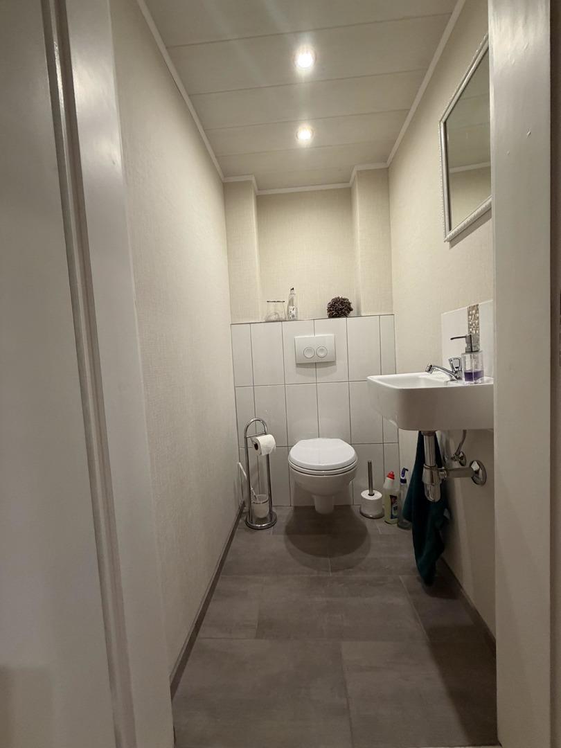 Gäste-WC EG