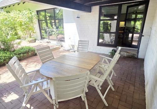 überdachte Terrasse