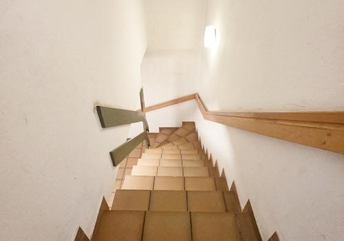 UG Kellertreppe