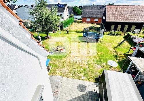 Großer Gartenbereich