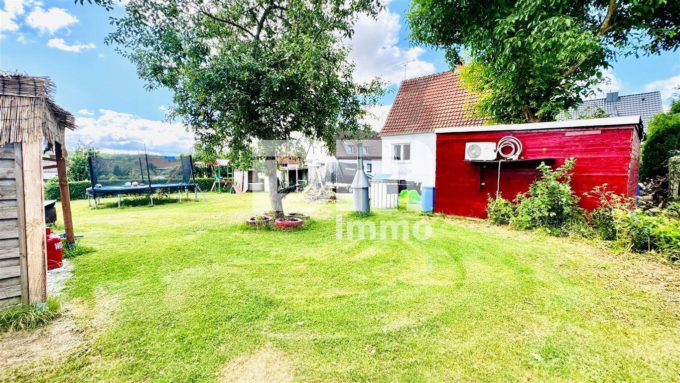 Großer angelegter Gartenbereich