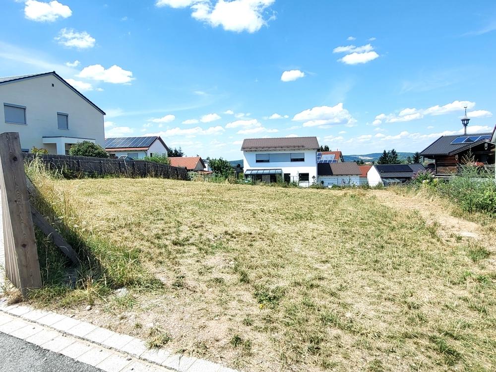 Baugrundstück Einfahrt