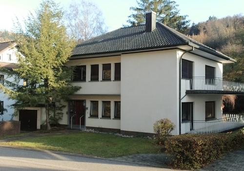 Straßenansicht