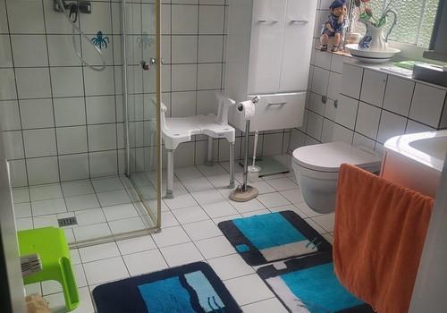 Badezimmer EG
