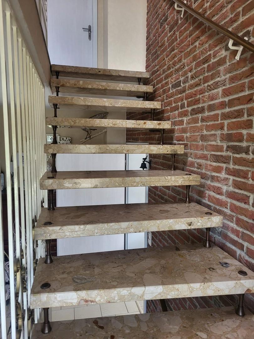 Treppe zum OG