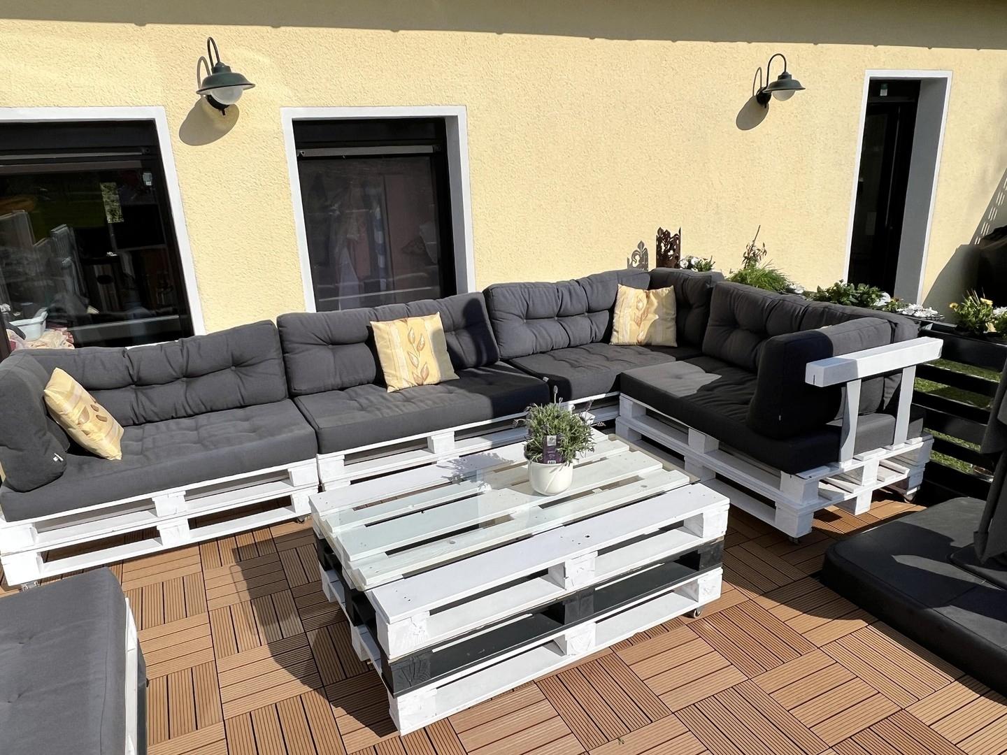 Westterrasse Zugang v. Esszi.