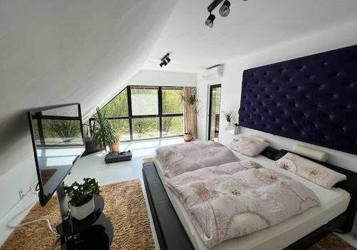 Schlafzimmer / Büro u.ä.