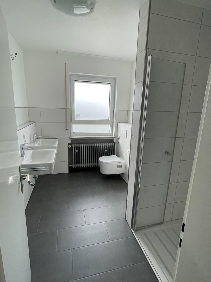 Bad, WC mit Dusche