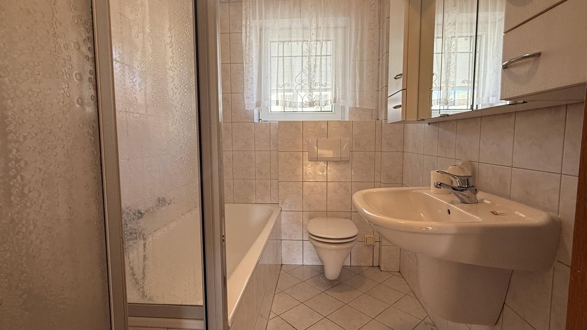 Badezimmer EG