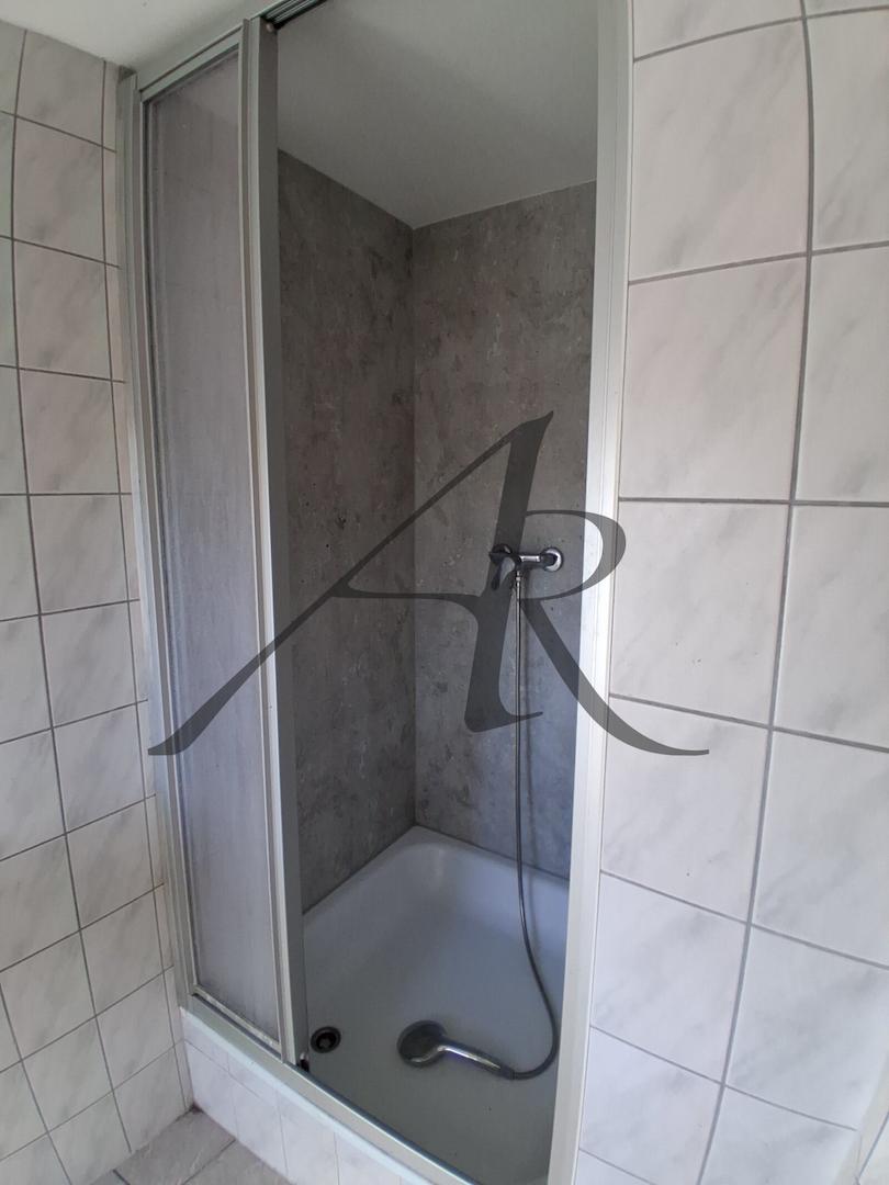 Tageslichtbad mit Dusche