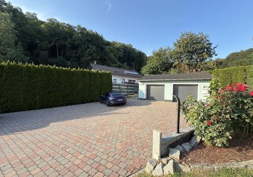 Doppelgarage
