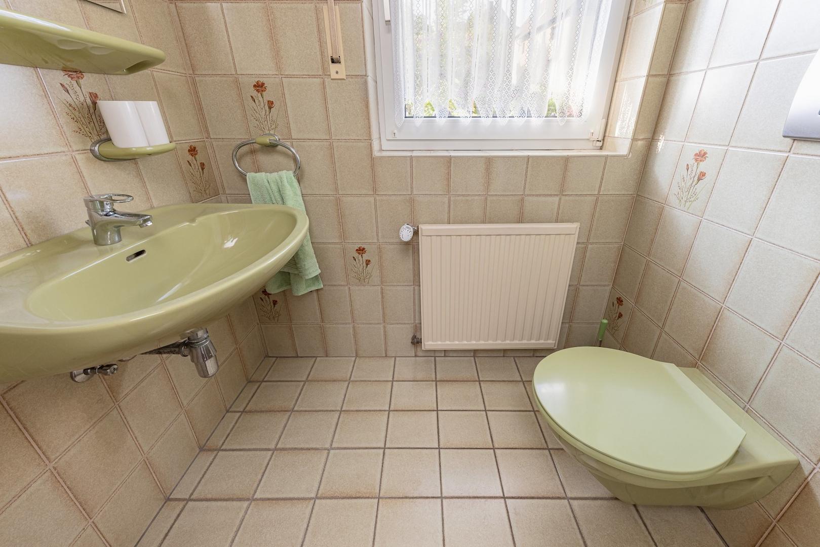 Gäste-WC mit Tageslicht