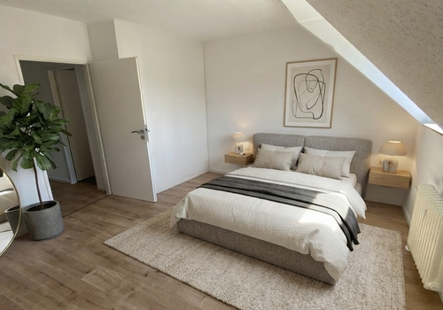 Schlafzimmer 2  (KI-möbliert)