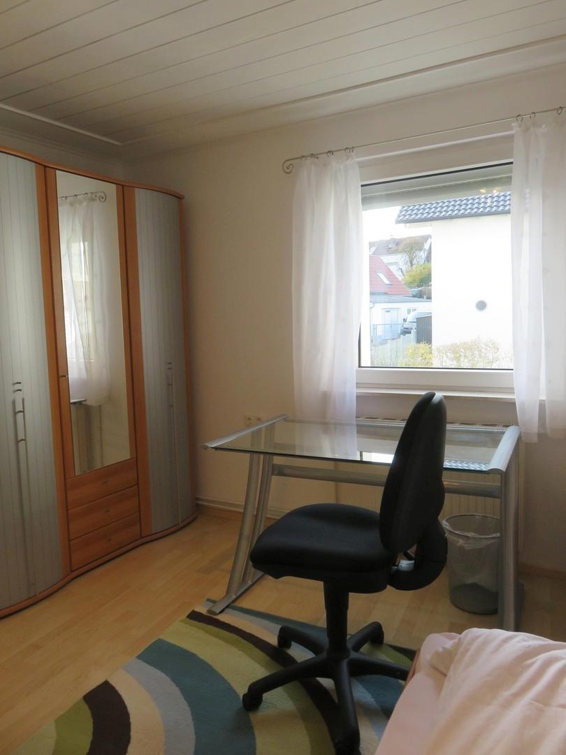 Zimmer 1 EG