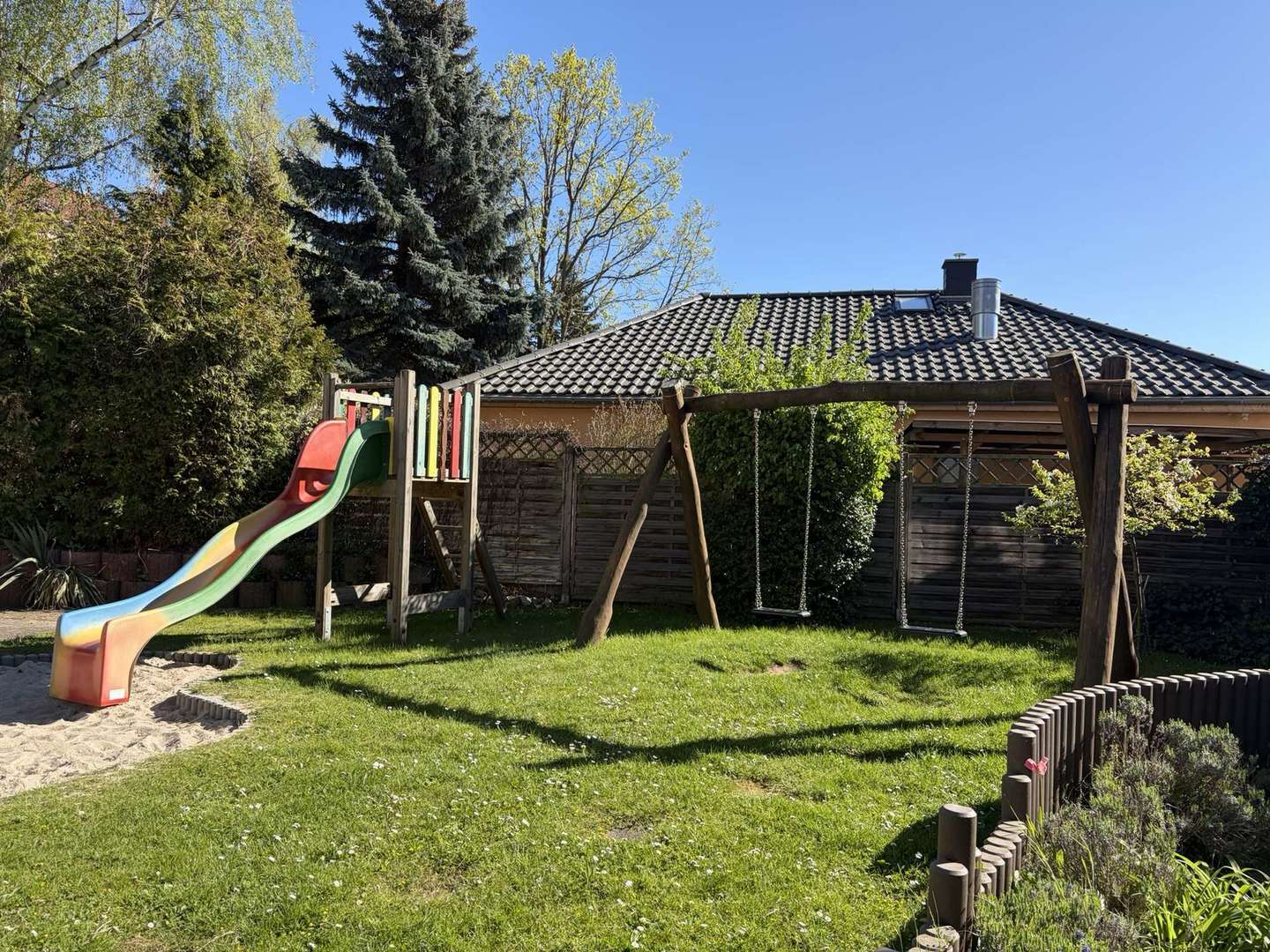 Spielplatz im Innenhof