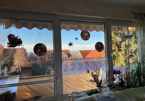 Wohnzimmerfenster zum Balkon