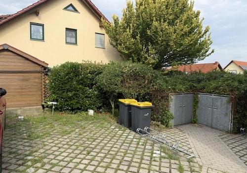 Parkplatz direkt am Eingang