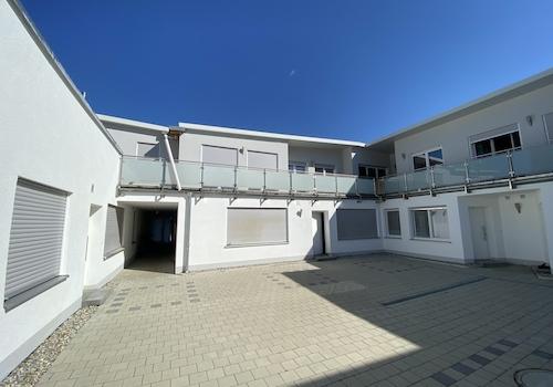 Blick vom Innenhof zur Wohnung