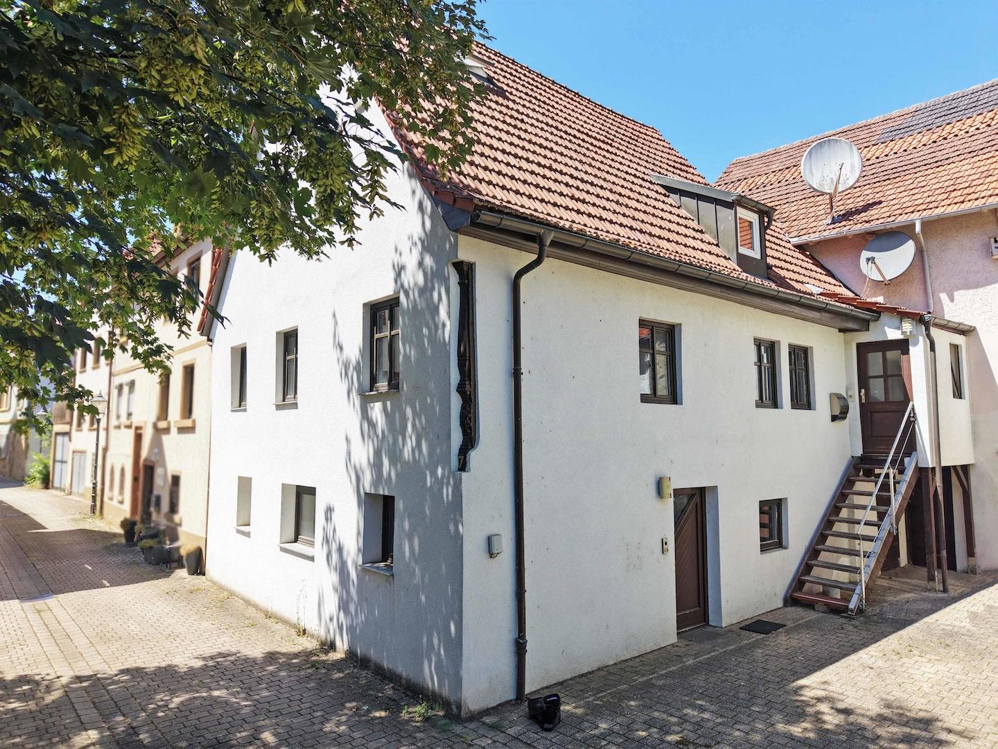 Straßenansicht