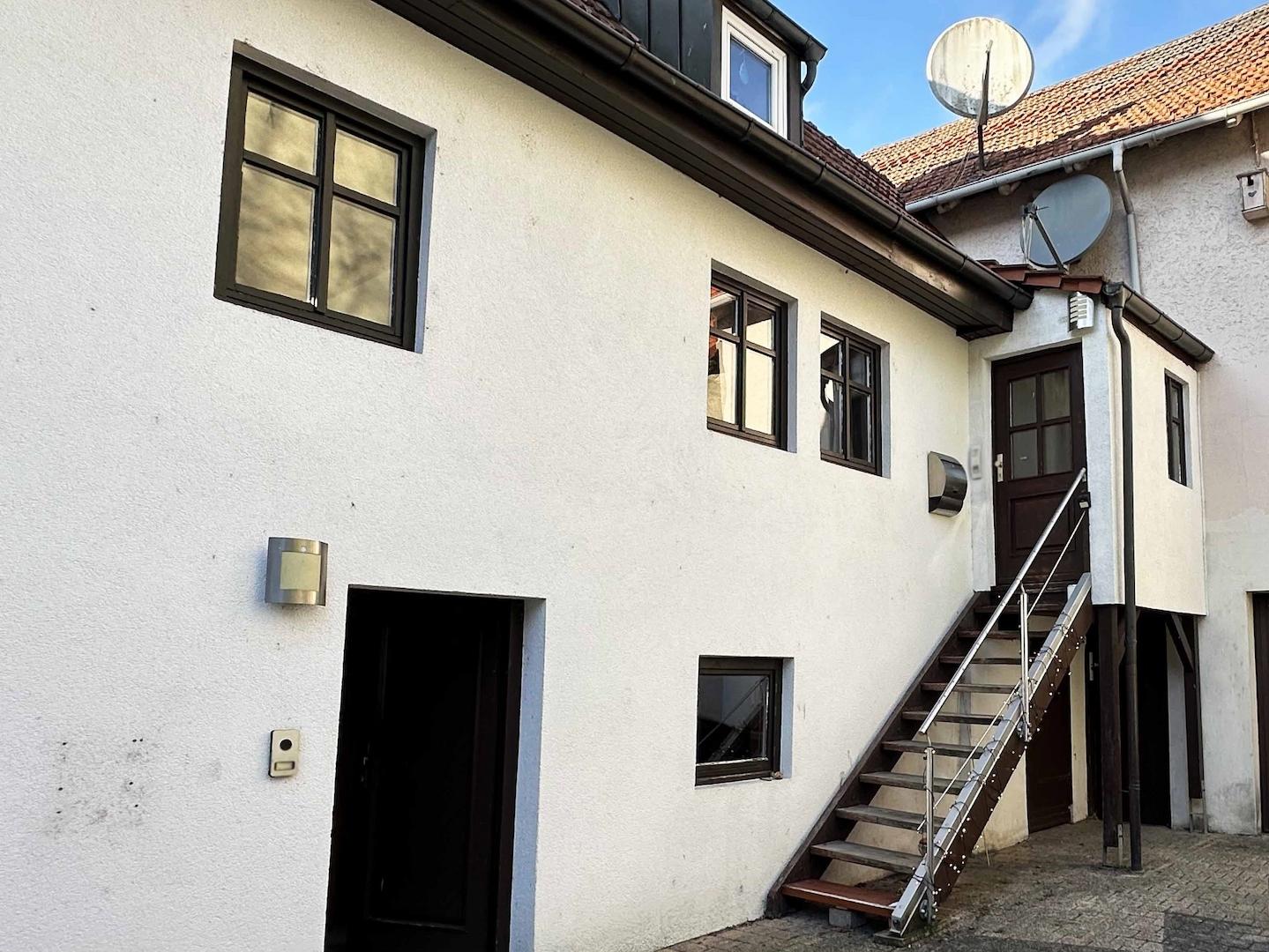 Eingang und DG Wohnung