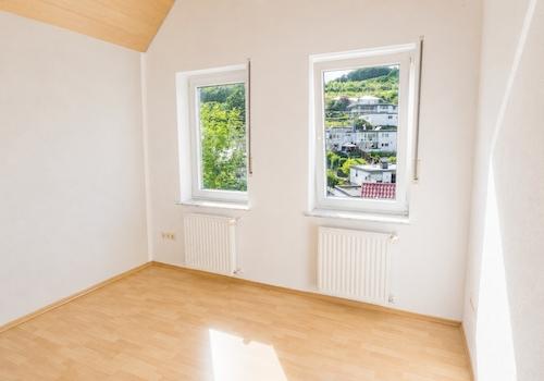 Zweites Schlaf-/Arbeitszimmer im DG (Foto I)
