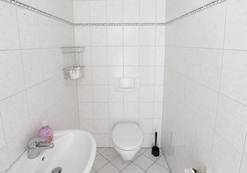Gäste-WC im Souterrain