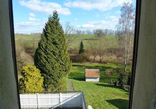 Blick aus dem Badezimmerfenster (Obergeschoss)
