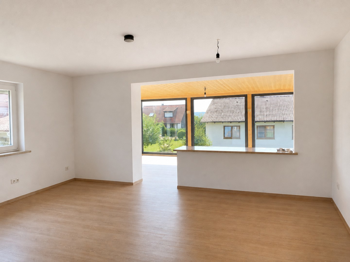 Wohnzimmer/Essbereich