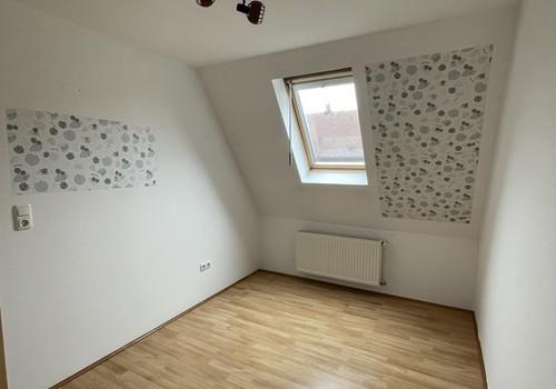 Zimmer klein unten 