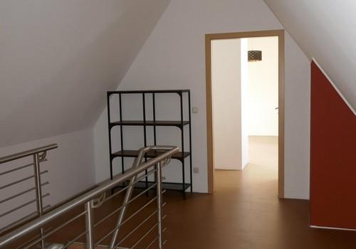 Blick vom Flur ins Gästezimmer