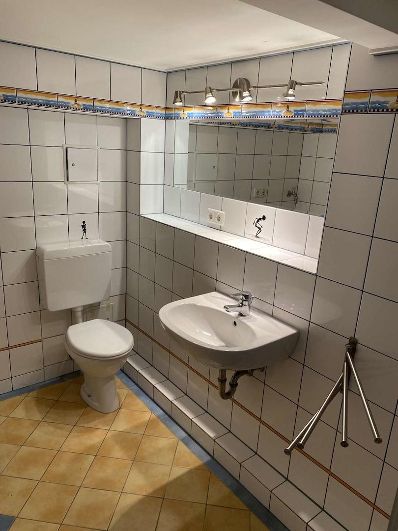  UG (Souterrain) Bad