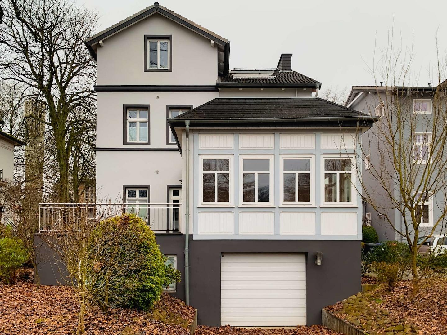 Gartenansicht mit Terrasse WE01